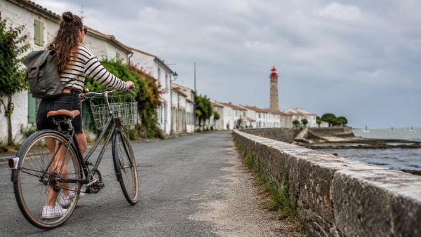 Comment organiser des vacances Île de Ré à petit budget